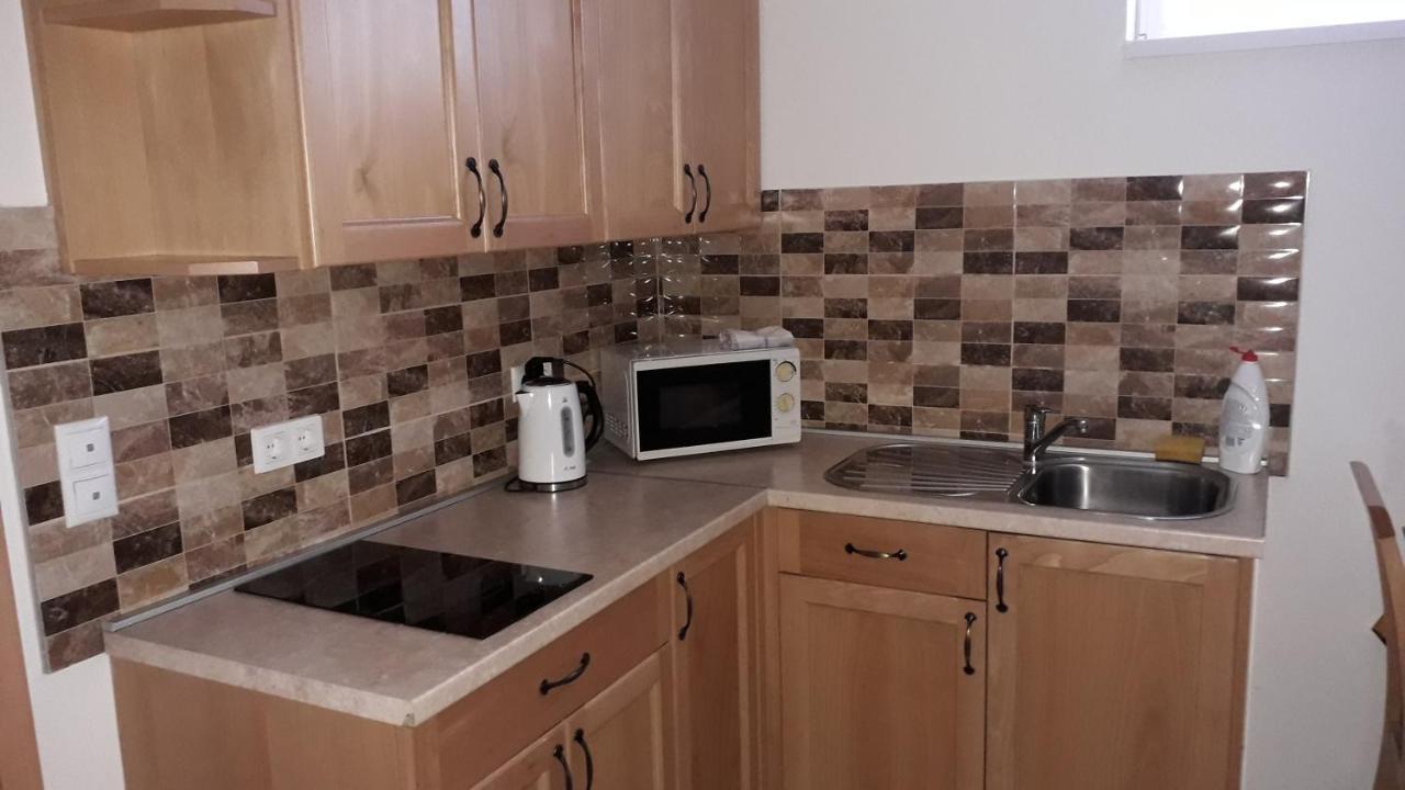 Orchidea Apartman Heviz Exterior photo