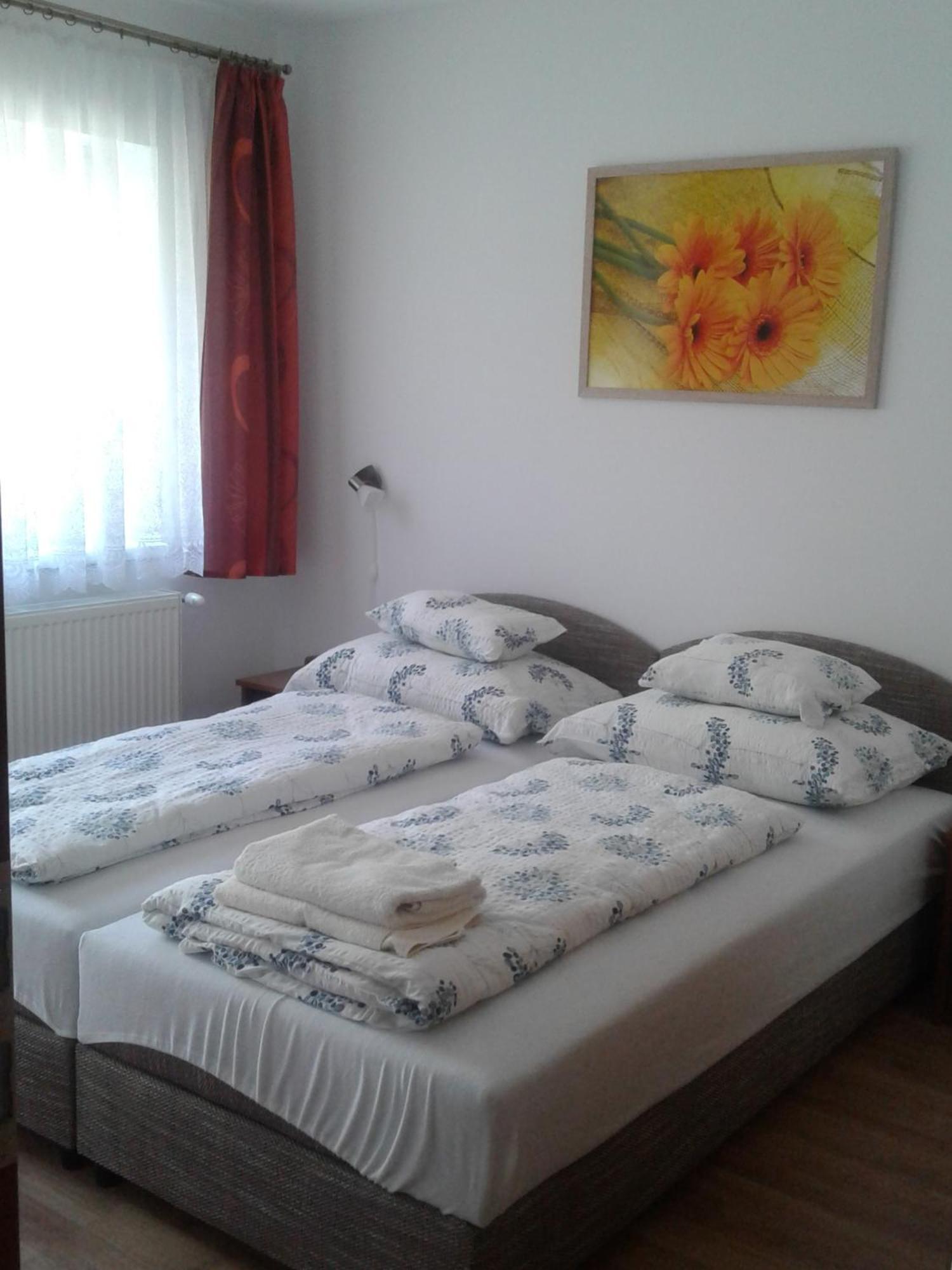Orchidea Apartman Heviz Exterior photo